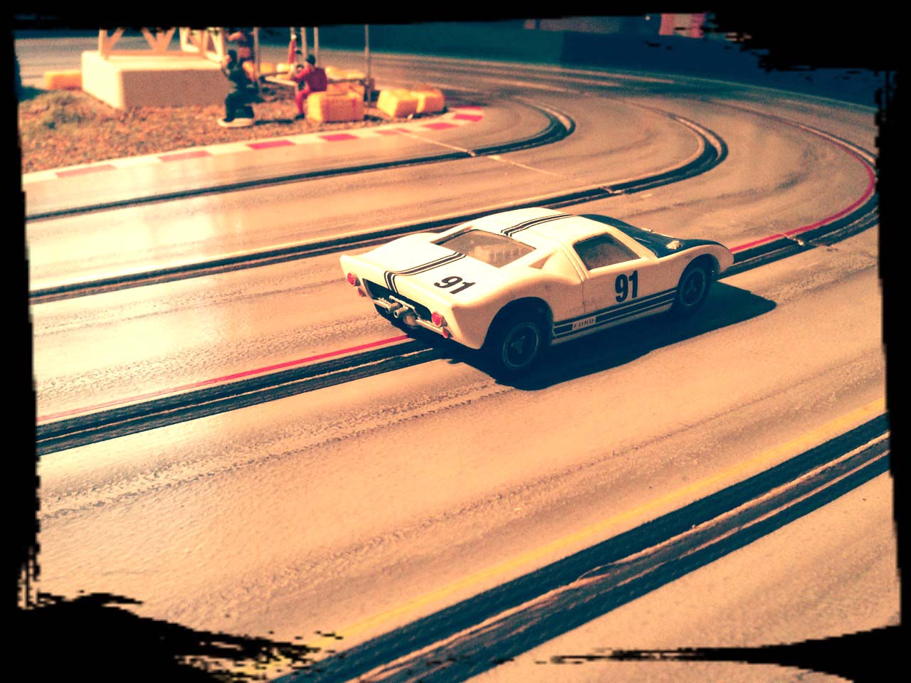 Ford GT 40 Modèle réduit au 1-32