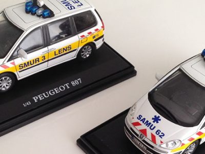 Exemple de décalcomanies à eau Waterslide - SMUR - Maquettes miniatures