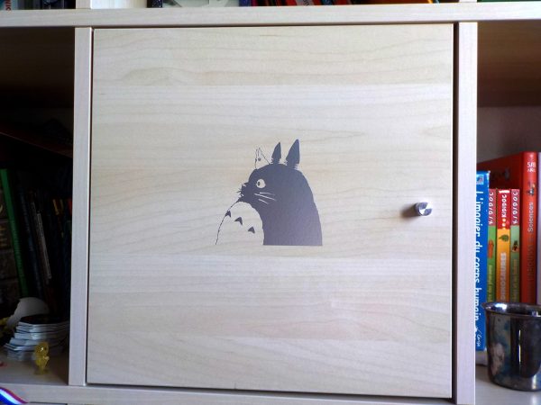 Sticker vinyle découpé la forme - 1 couleur - Décoration de meuble Totoro