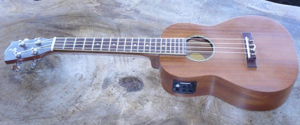 Ukulélé en Mahogany