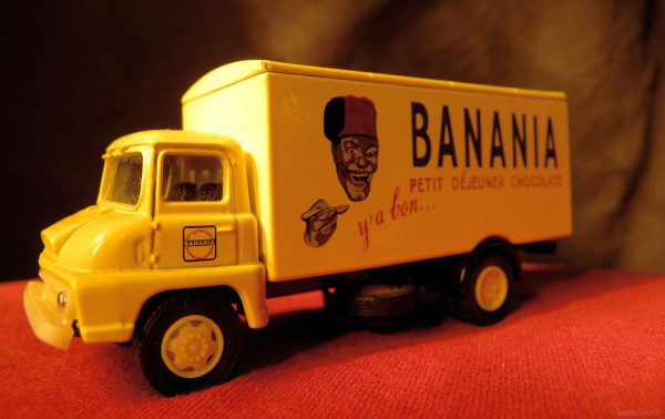 Décalcomanies à eau pour modèle réduit d'un Renault Estafette Banania