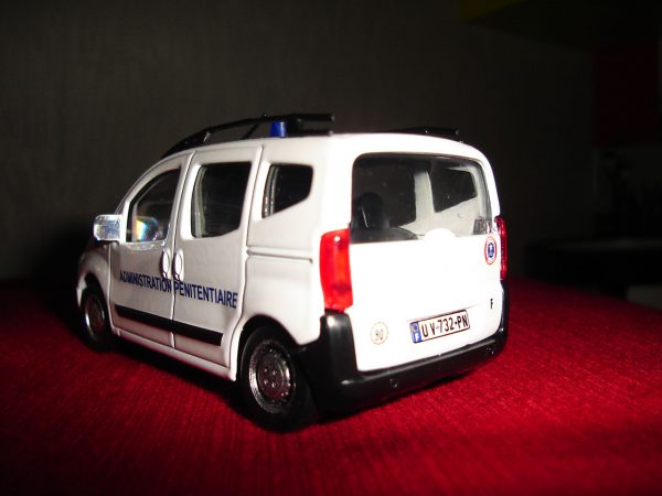 decalcomanie a eau - administration penitentiaire - vehicule