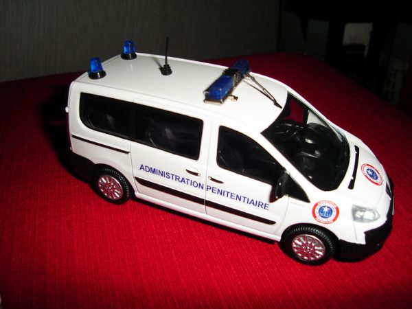 decalcomanie a eau - camion administration penitentiaire