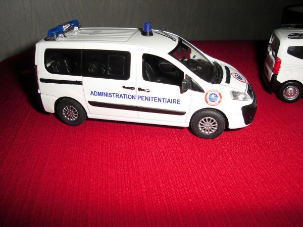 décalcomanies a eau - camion administration pénitentiaire