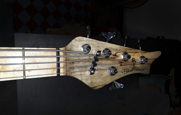 Decalcomanie a eau Customdecal - Basse Pascal Proust - Logo tetejpg