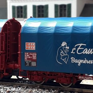 Decalcomanies a eau – Personnalisation wagons ROCO 02