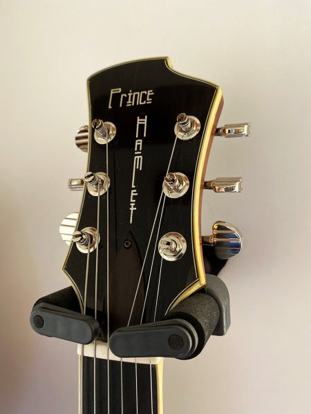 Decalcomanies a eau - Logo tete de guitare Prince Hamlet