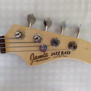 Decalcomanies a eau – Jazz Bass Custom headstock