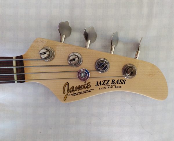 Decalcomanies a eau – Jazz Bass Custom headstock