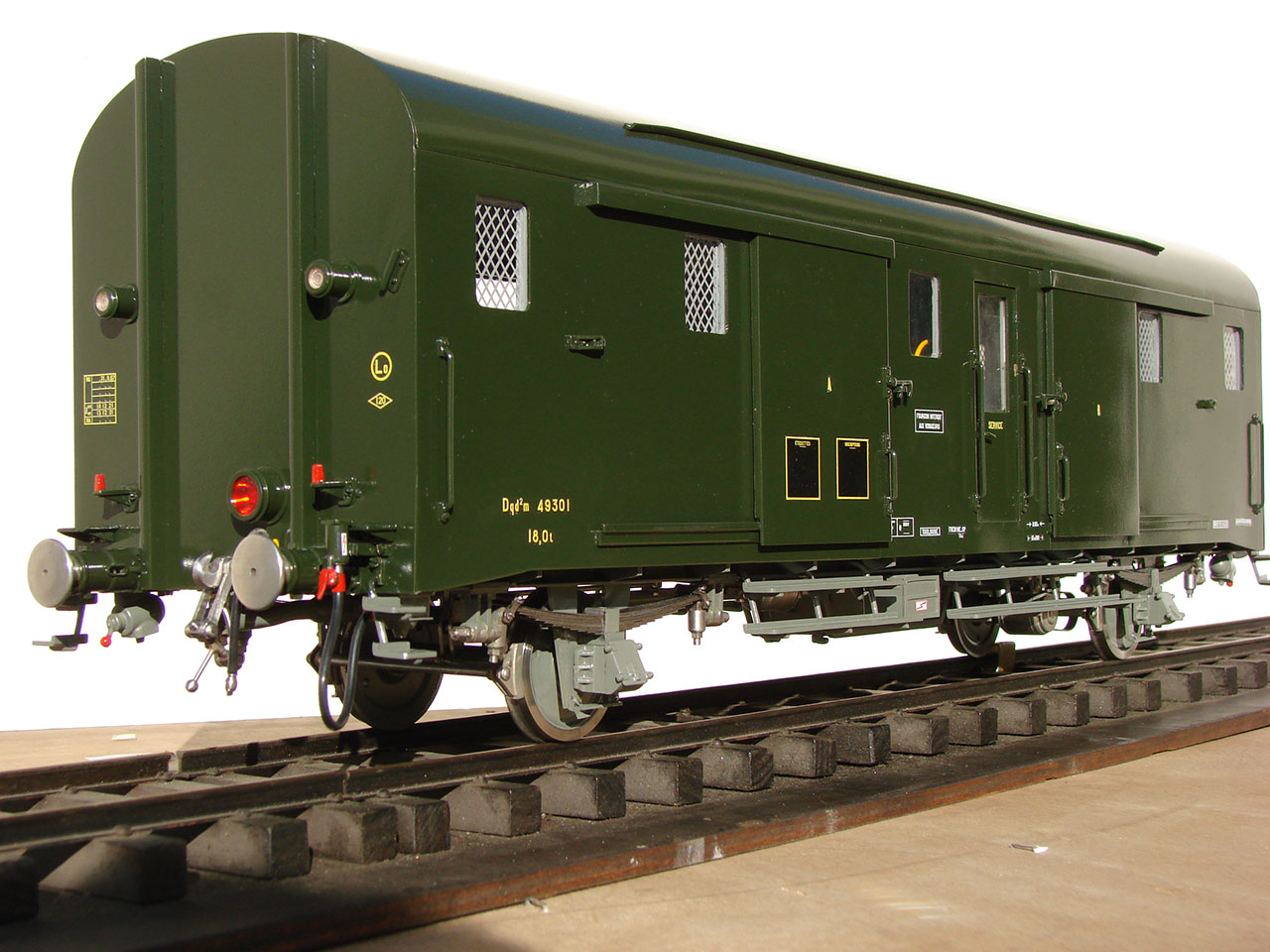 Decalcomanies a eau - Fourgon a bagages 3