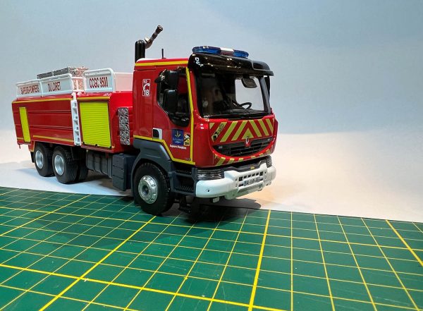 Decalcomanies a eau - Vehicules de secours SAPEURS-POMPIERS du Loiret 5